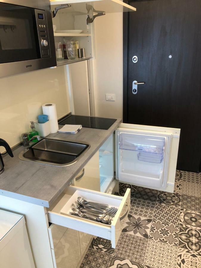 Penthouse “Sky 16” Studio Apartment 萨格勒布 外观 照片
